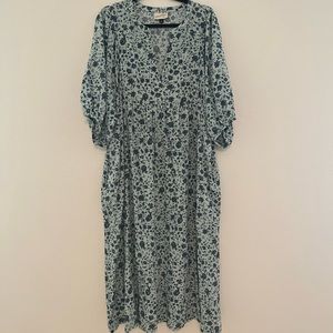 Universal Thread Blue Floral Maxi